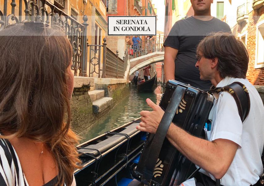 live music on gondola