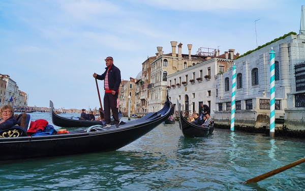 84eeca1e 36be 48ff 9e90 a782c521950d 9752 venice skip the line doges palace entry and guide book with gondola 04
