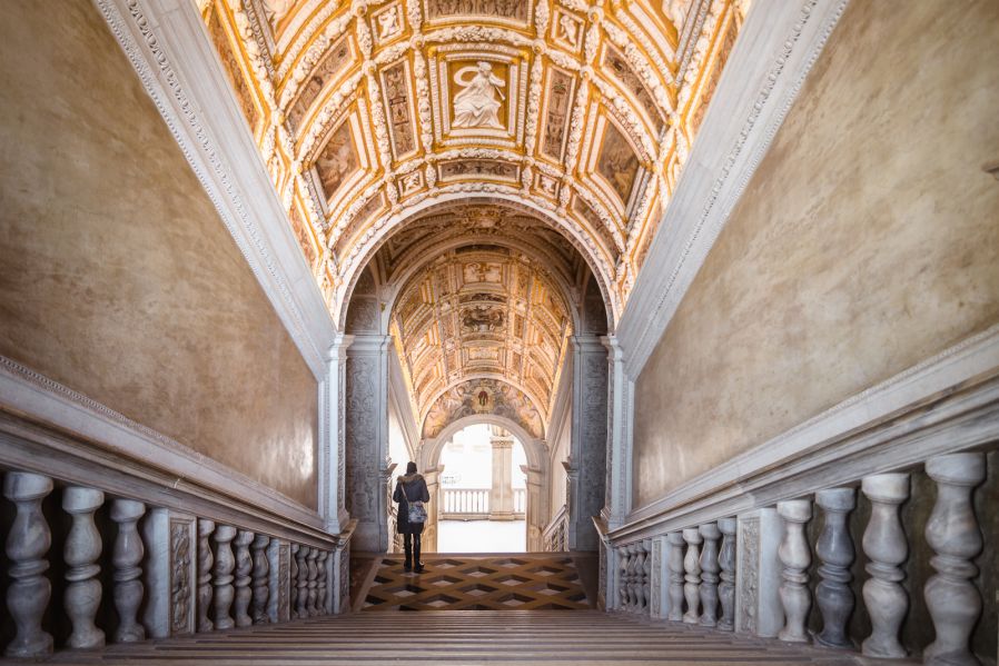 golde staircase palazzo ducale