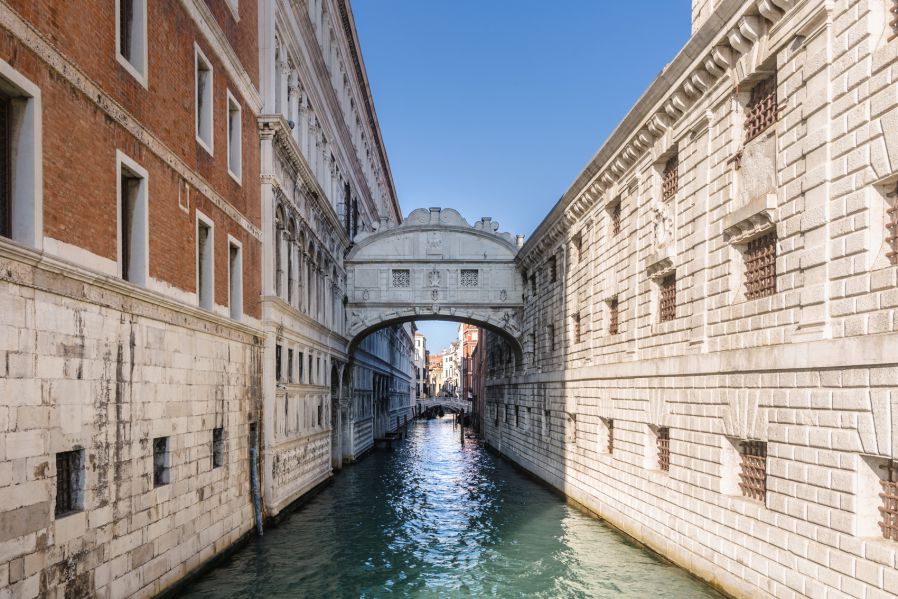 bridge of sighs
